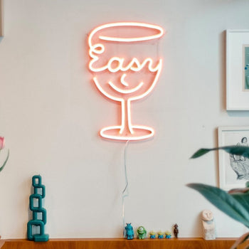 Easy by Ceizer, signe en néon LED
