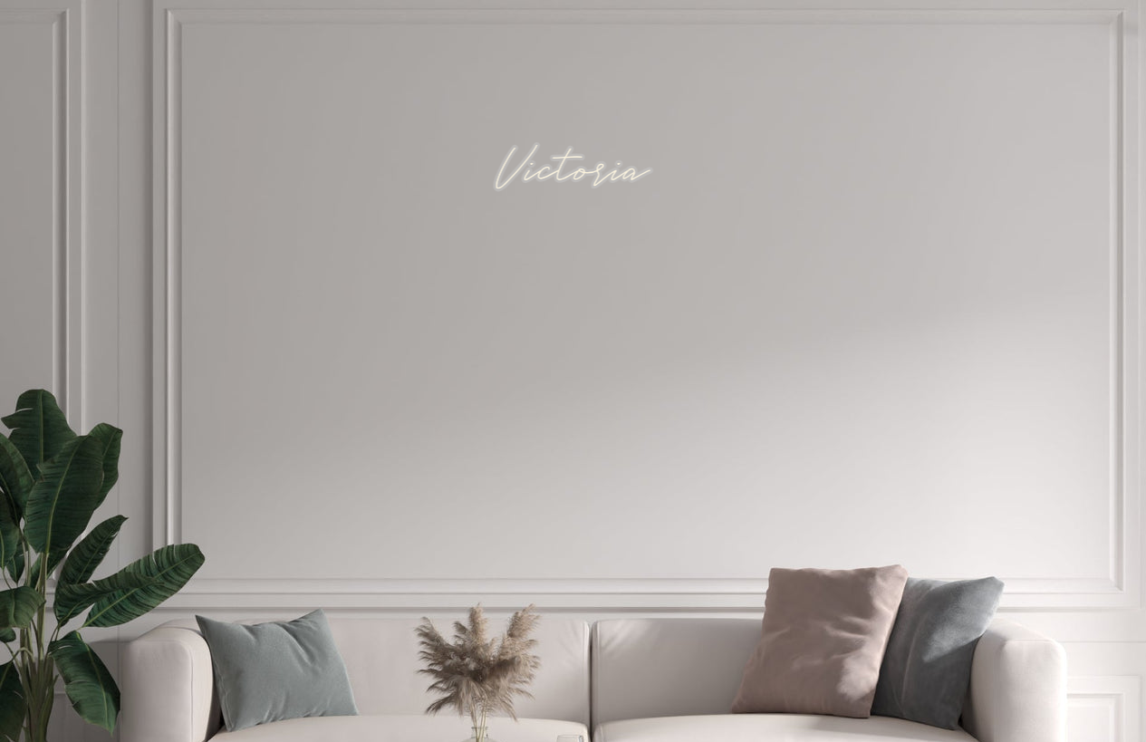 Custom text: Victoria