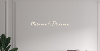 Custom text: Mélanie & Maxence