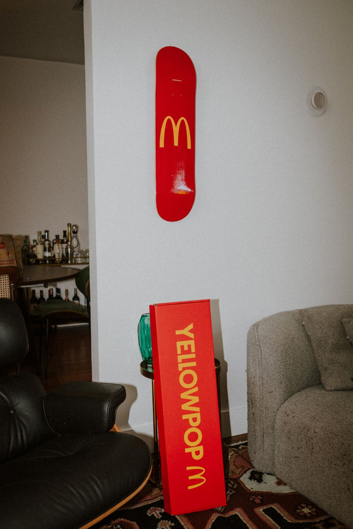 Pièce de la collection mise en scène à la maison : skateboard