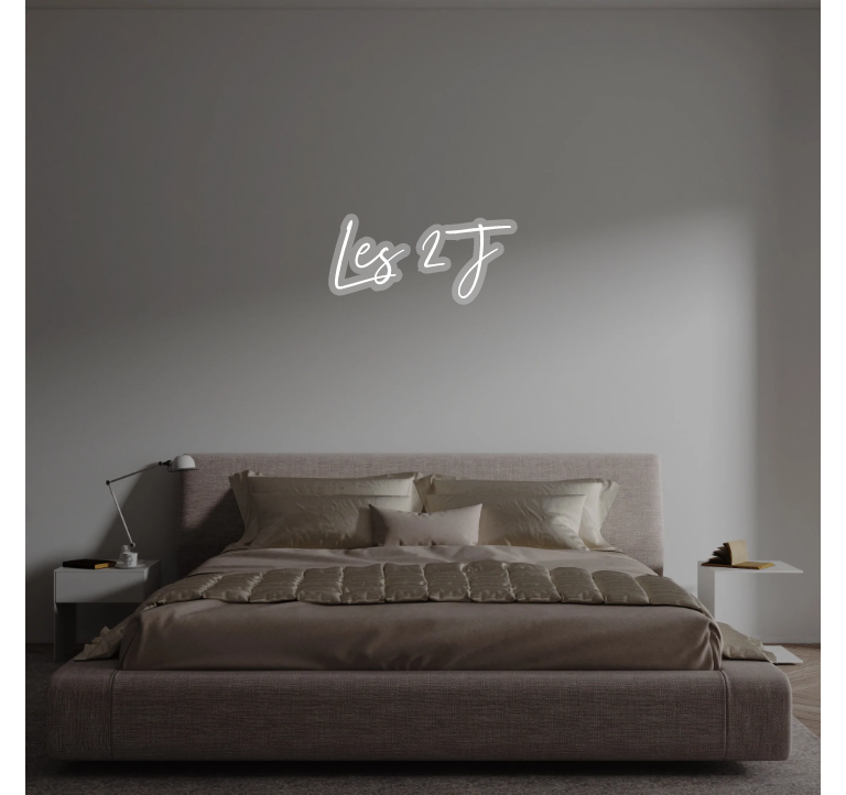 Custom text: Les 2 J