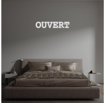 Custom text: OUVERT