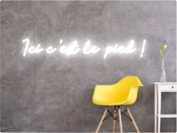 Custom text: Ici c
