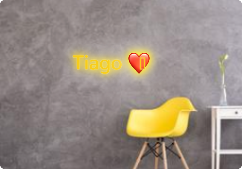 Custom text: Tiago ❤️