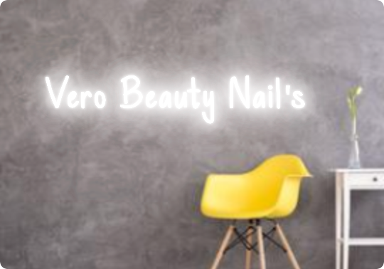Custom text: Vero Beauty Nail
