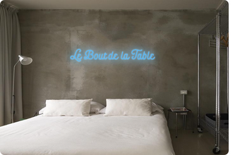 Custom order: Le Bout de la Table