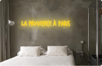 Custom text: La Provence à Paris