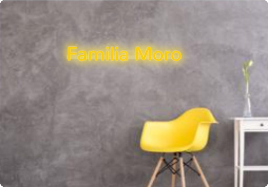 Custom text: Familia Moro