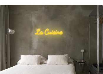 Custom text: La Cuisine