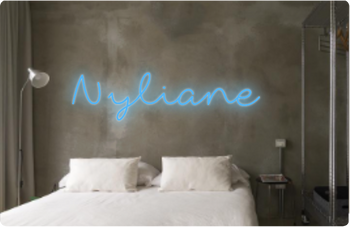 Custom text: Nyliane