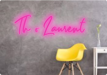 Custom text: Théo Laurent