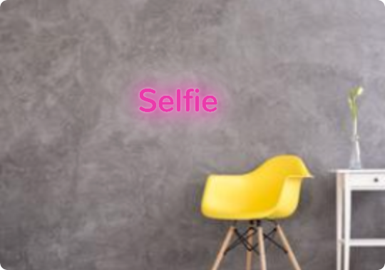 Custom text: Selfie