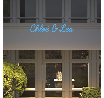 Custom text: Chloé & Léa