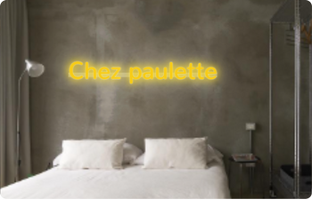 Custom text: Chez paulette