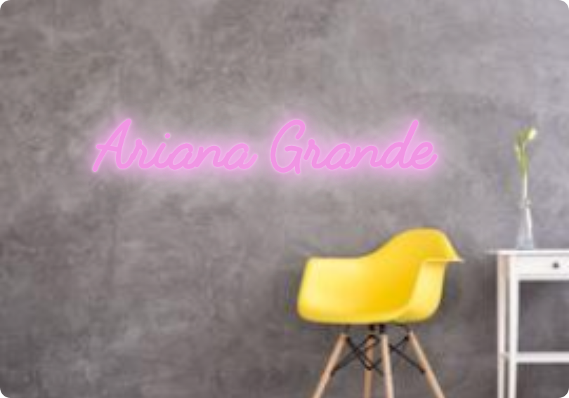 Custom text: Ariana Grande