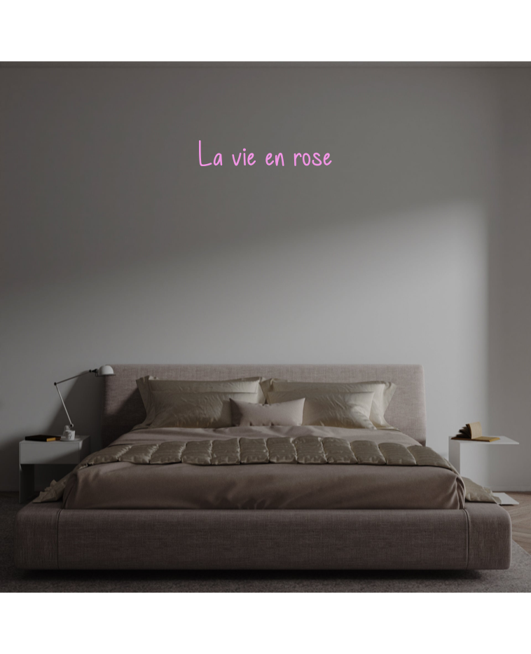 Custom text: La vie en rose