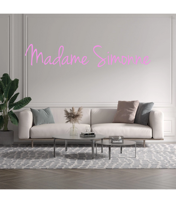 Custom text: Madame Simonne