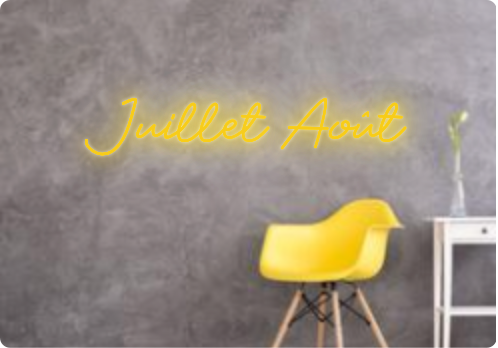 Custom text: Juillet Août