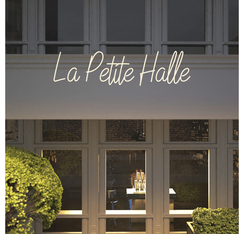 Custom text: La Petite Halle