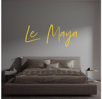 Custom text: Le  Maya