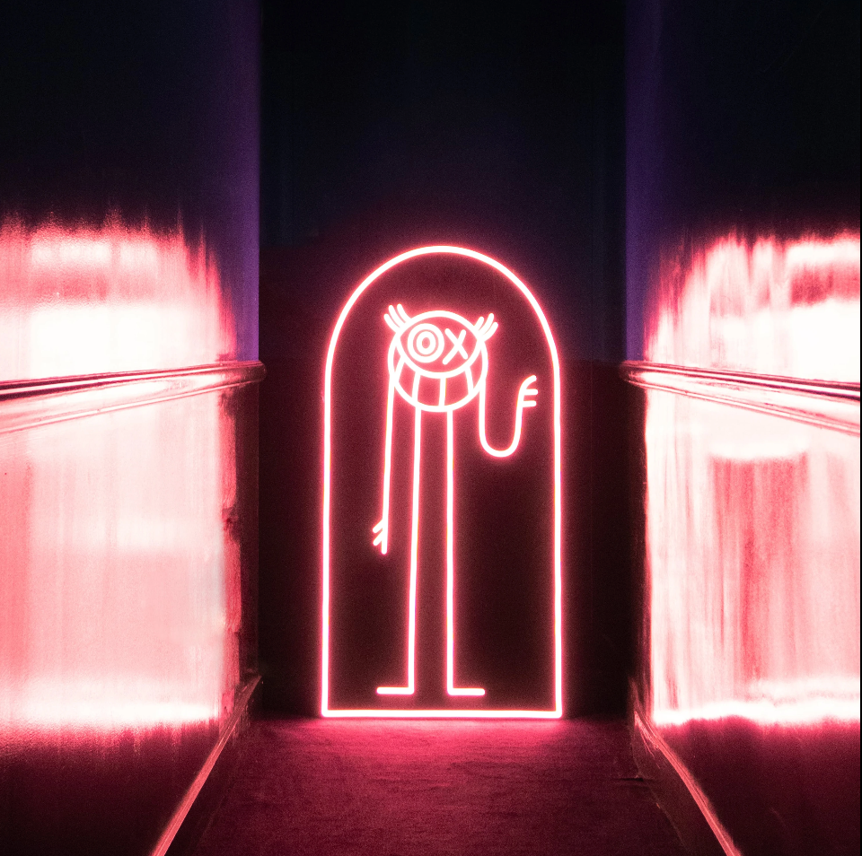 Hello Mr A © by André Saraiva - Signe en néon LED