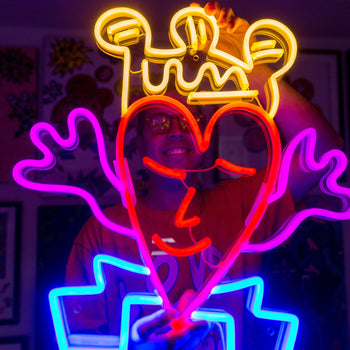 Mrs. Heartbreak by Vic Garcia - Signe en néon LED