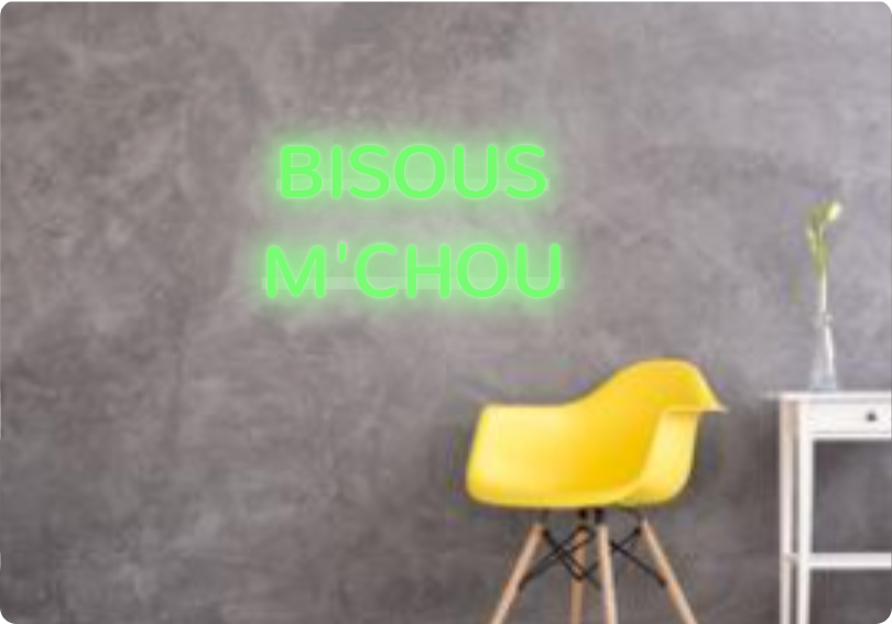 Custom text: BISOUS 
M
