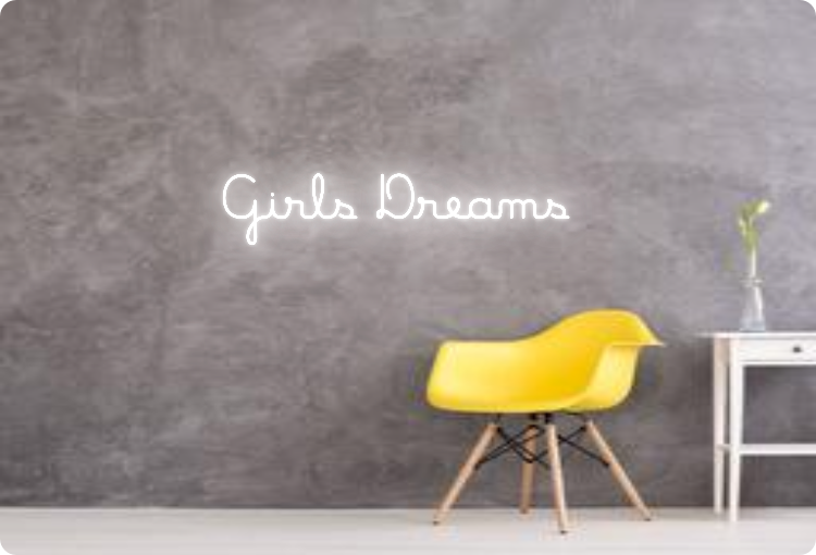 Custom text: Girls Dreams
