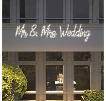 Custom text: Mr & Mrs Wedding