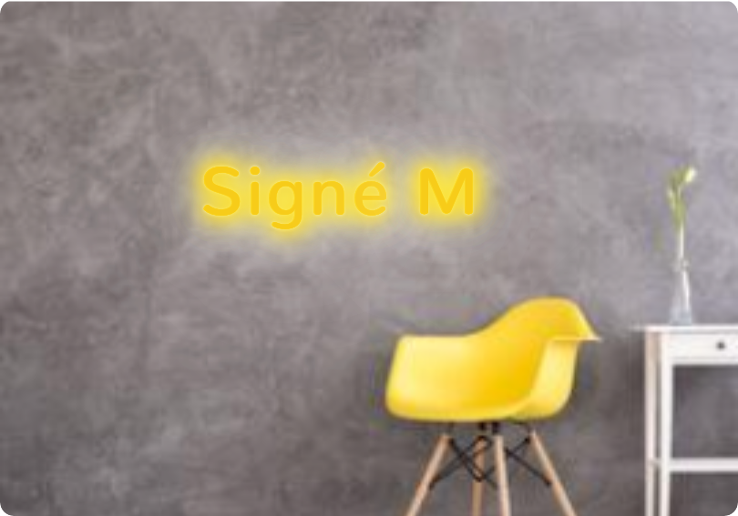 Custom text: Signé M