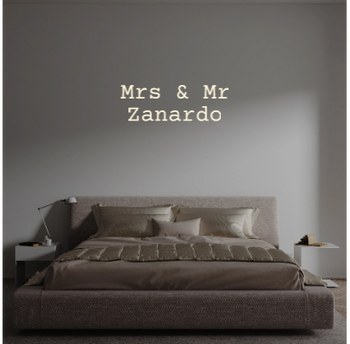 Custom text: Mrs & Mr
Zanardo