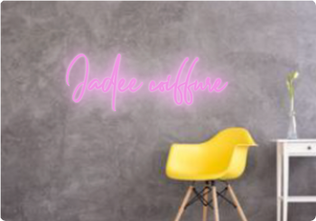 Custom text: Jadee coiffure