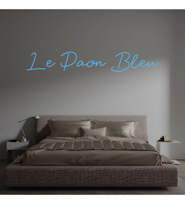Custom text: Le Paon Bleu