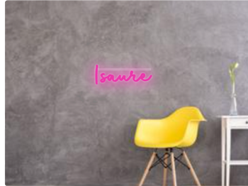Custom text: Isaure