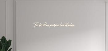 Custom text: Tu brilles parmi les étoiles
