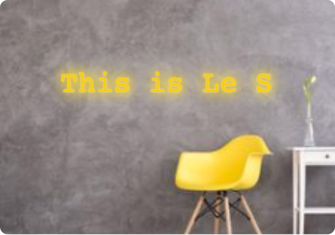Custom text: This is Le S