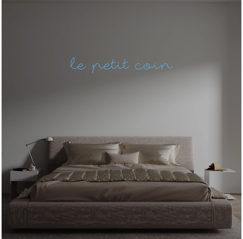 Custom text: le petit coin
