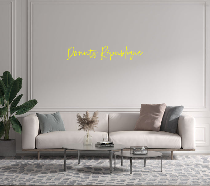 Custom text: Donuts République