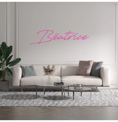 Custom text: Béatrice