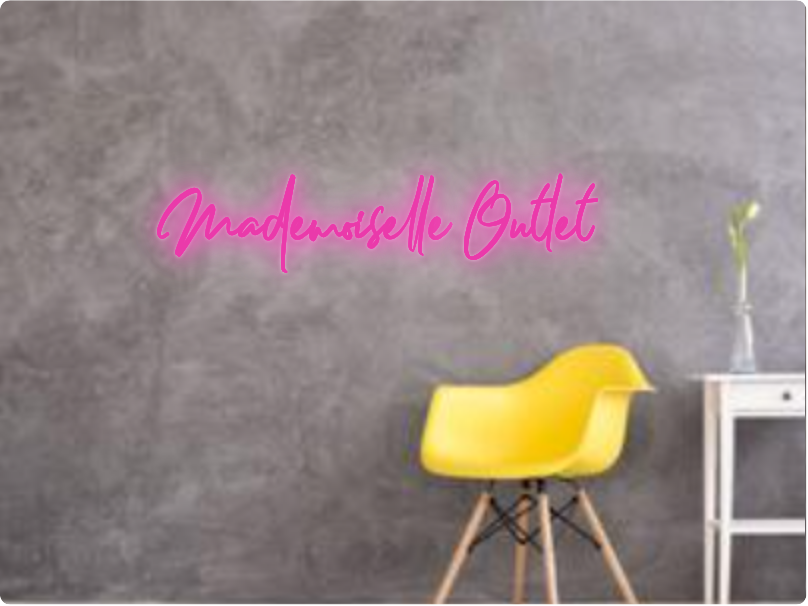 Custom text: Mademoiselle Outlet