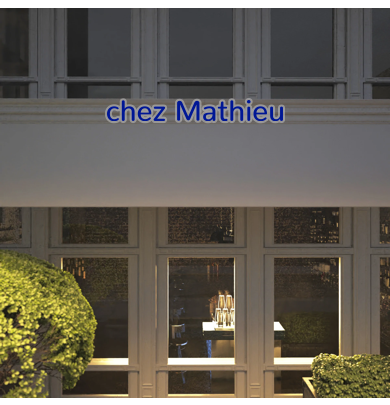 Custom text: chez Mathieu