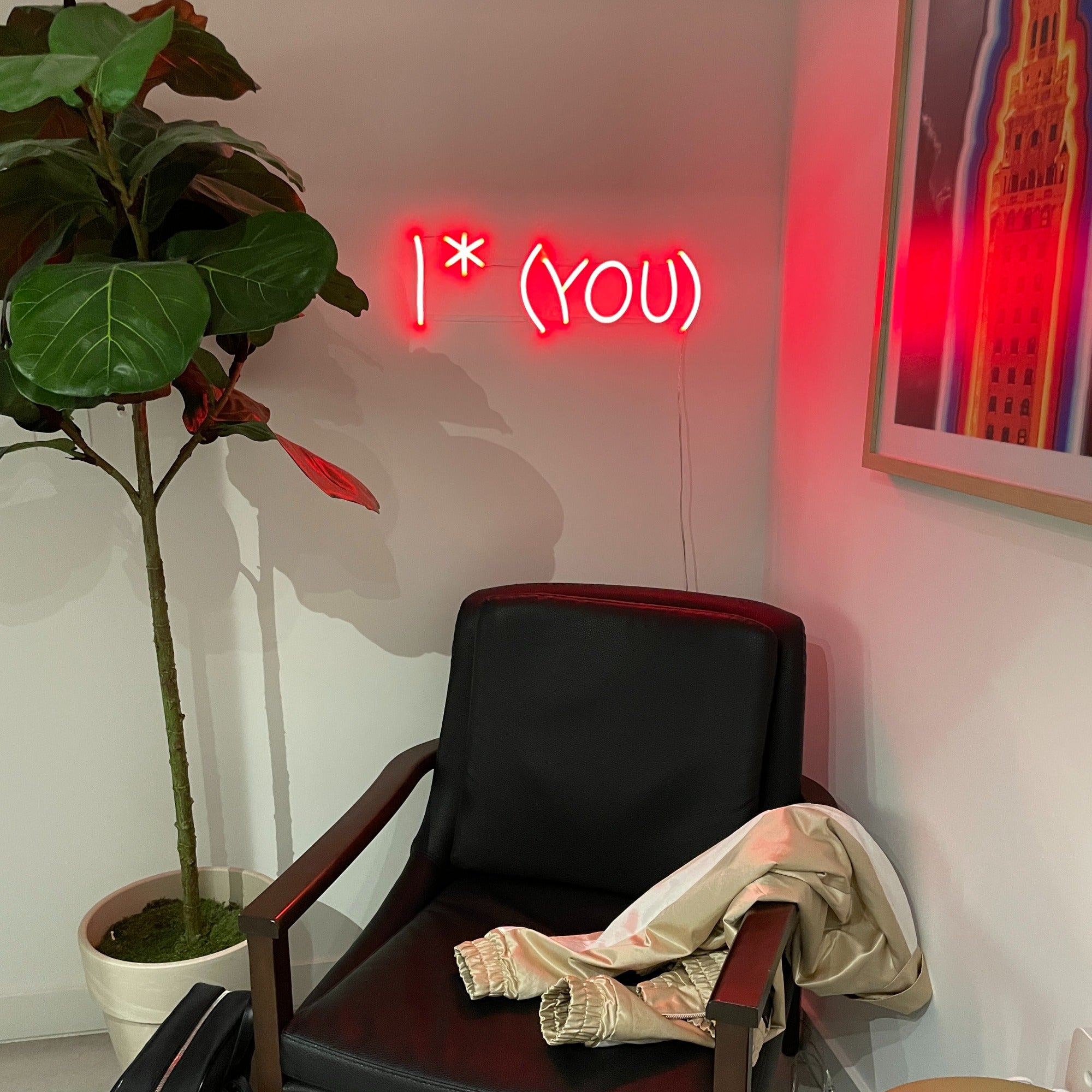 I * You - Zeichen aus Neon-LEDs