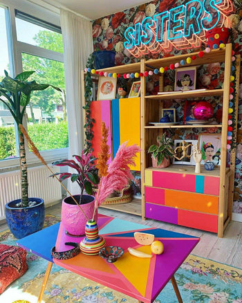 Use neon lights to express your style