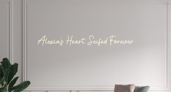 Custom text: Alexia