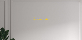 Custom text: La dolce vita