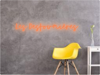 Custom text: Les Destoumières