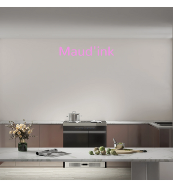 Custom text: Maud