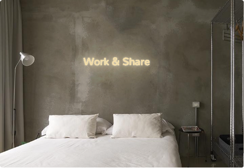 Custom text: Work & Share