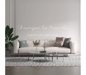 Custom text: Changer le Monde
commence
dès l