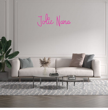 Custom text: Jolie Nana